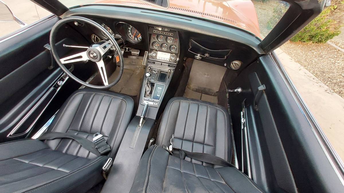 Chevrolet-Corvette-stingray-1969-orange-14