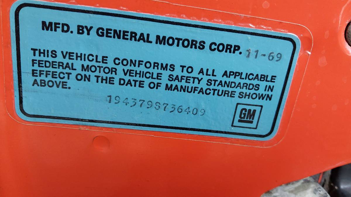 Chevrolet-Corvette-stingray-1969-orange-19