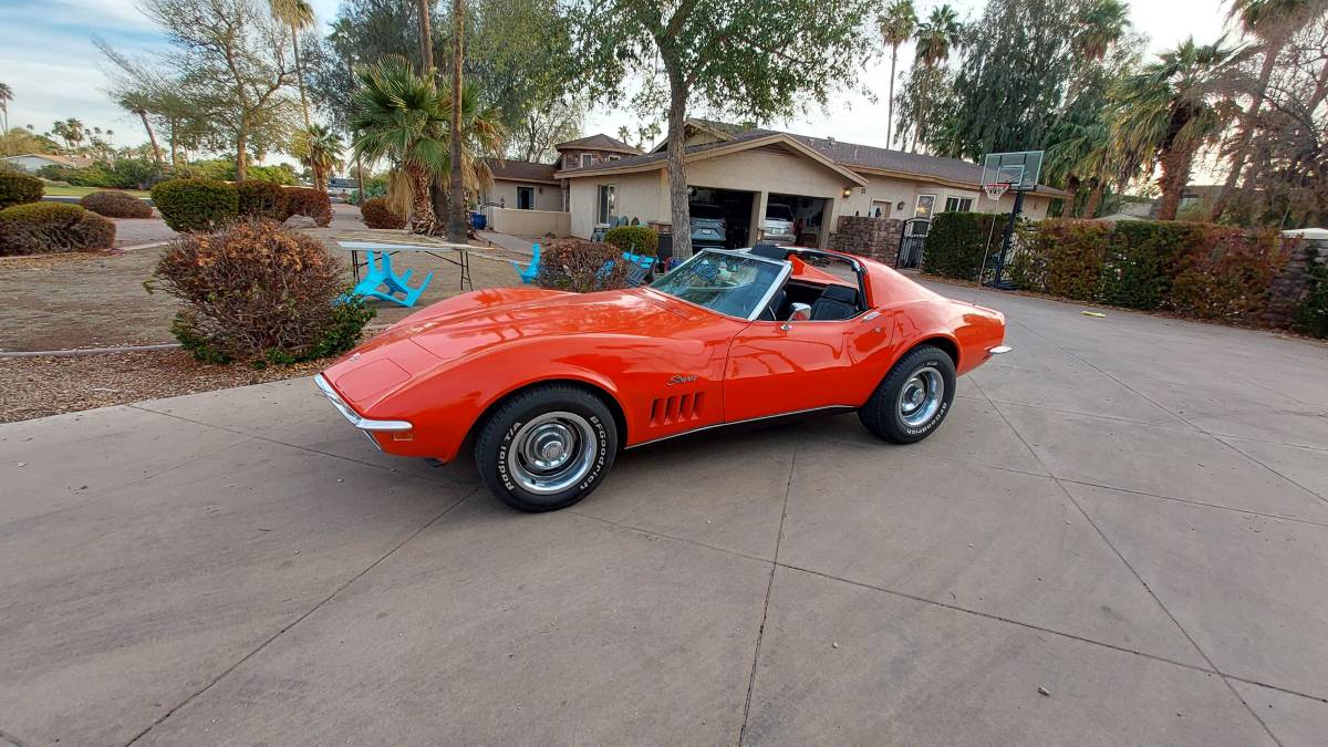 Chevrolet-Corvette-stingray-1969-orange-22