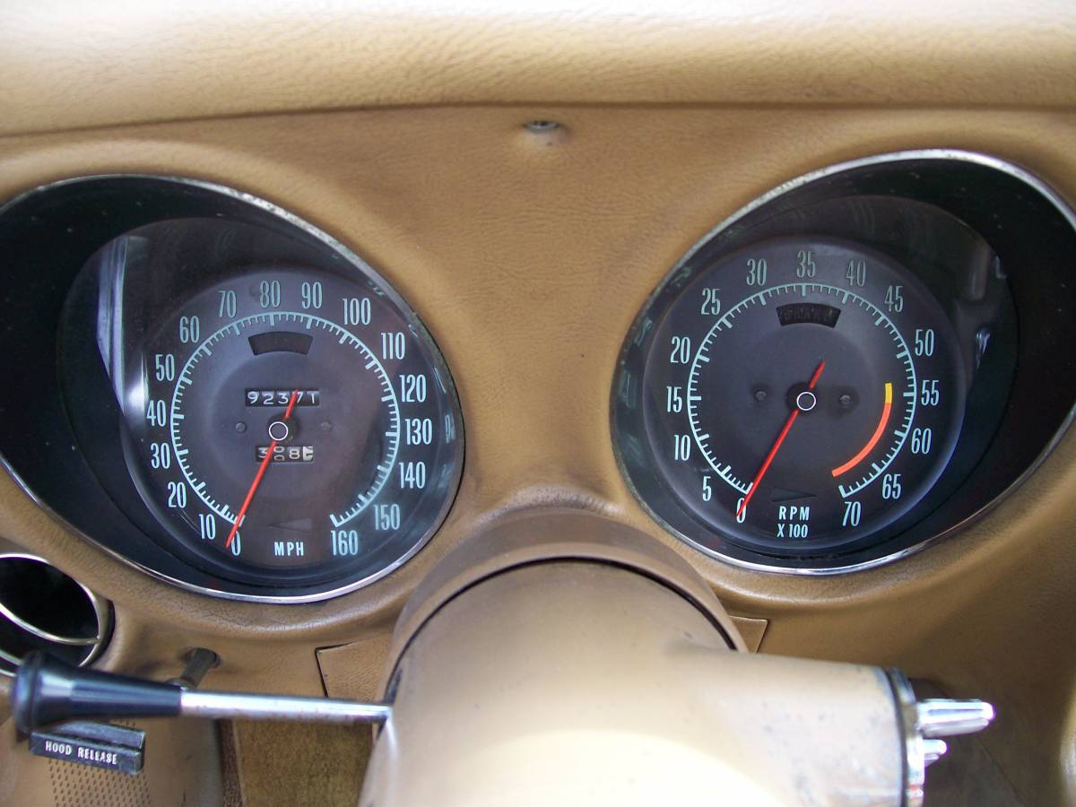 Chevrolet-Corvette-stingray-1969-silver-10