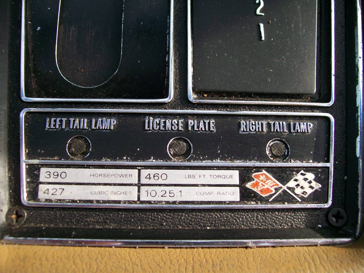 Chevrolet-Corvette-stingray-1969-silver-12