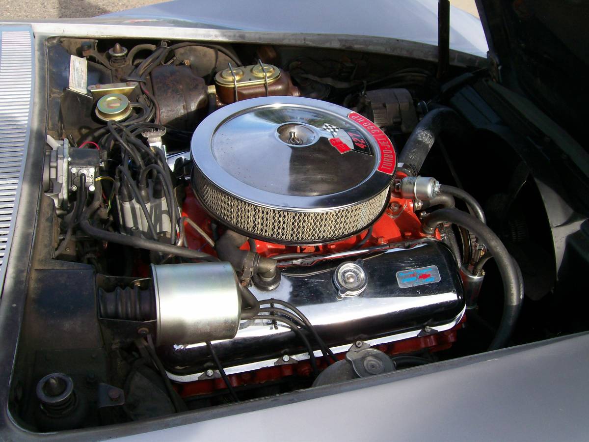 Chevrolet-Corvette-stingray-1969-silver-15