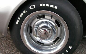 Chevrolet-Corvette-stingray-1969-silver-6
