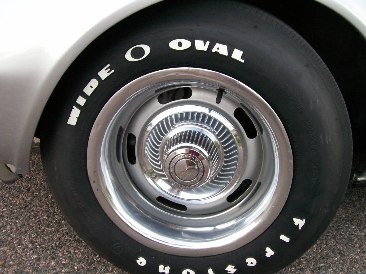 Chevrolet-Corvette-stingray-1969-silver-6