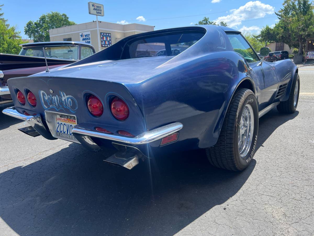 Chevrolet-Corvette-stingray-1972-blue-7
