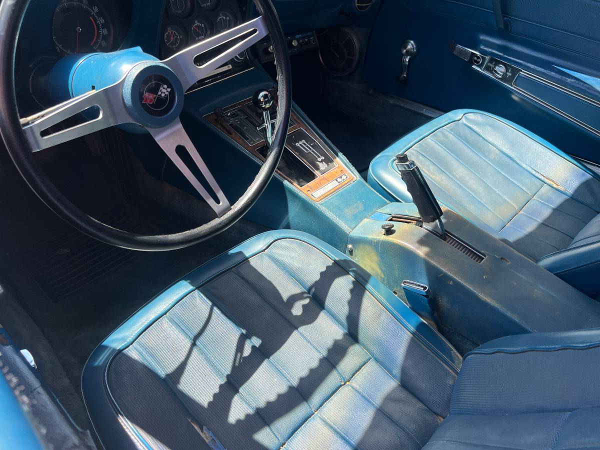 Chevrolet-Corvette-stingray-1972-blue-8
