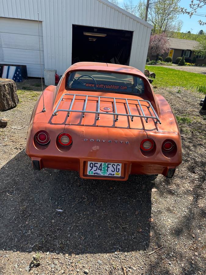 Chevrolet-Corvette-stingray-1975-orange-3