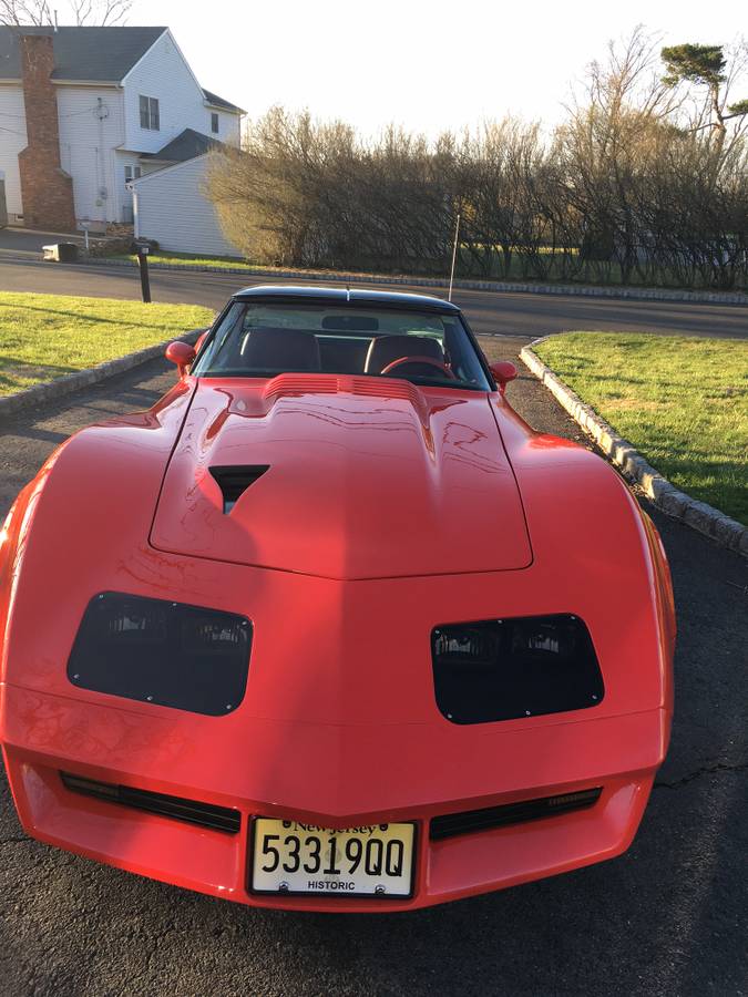 Chevrolet-Corvette-stingray-1981-red-5