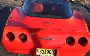Chevrolet-Corvette-stingray-1981-red-7