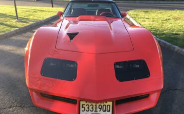 Chevrolet-Corvette-stingray-1981-red-8