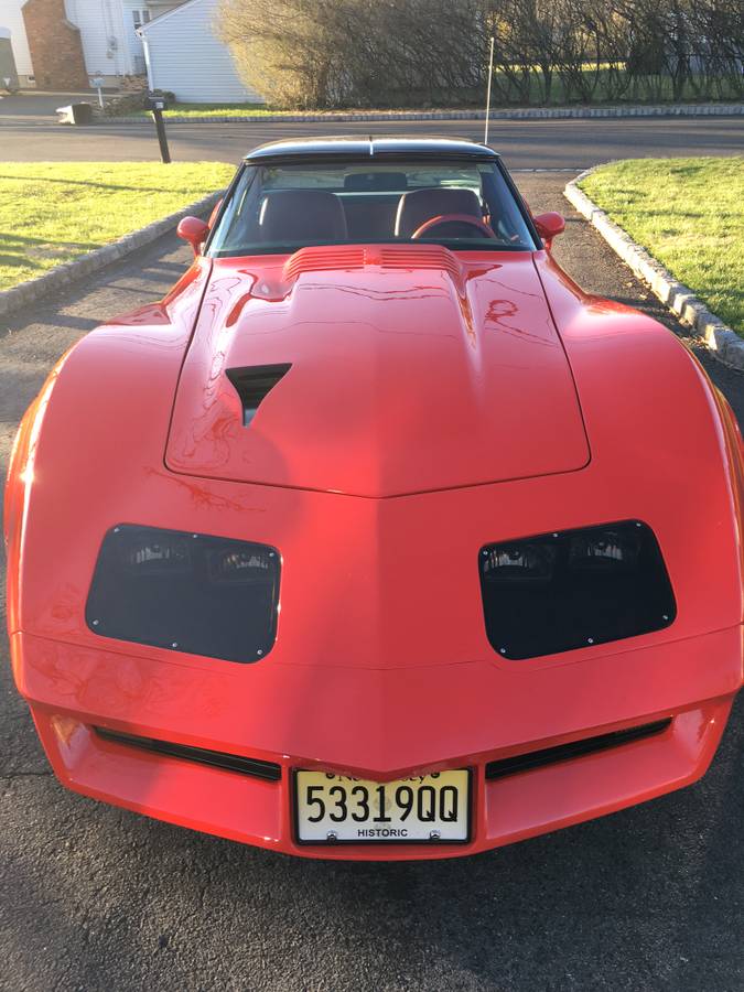 Chevrolet-Corvette-stingray-1981-red-9