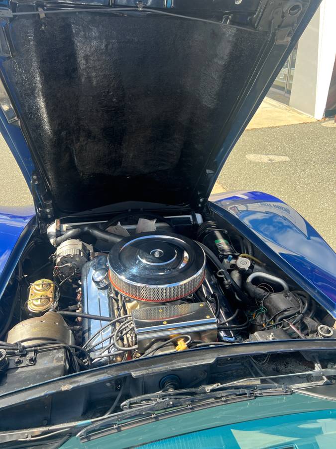 Chevrolet-Corvette-t-top-1972-blue-11