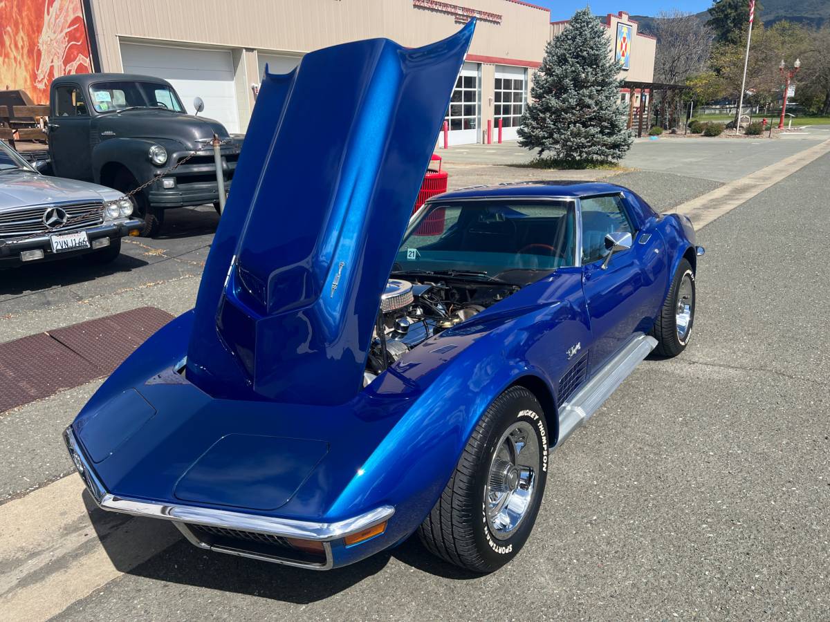 Chevrolet-Corvette-t-top-1972-blue-12