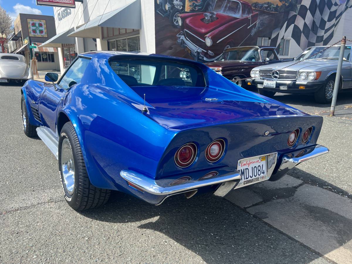 Chevrolet-Corvette-t-top-1972-blue-4