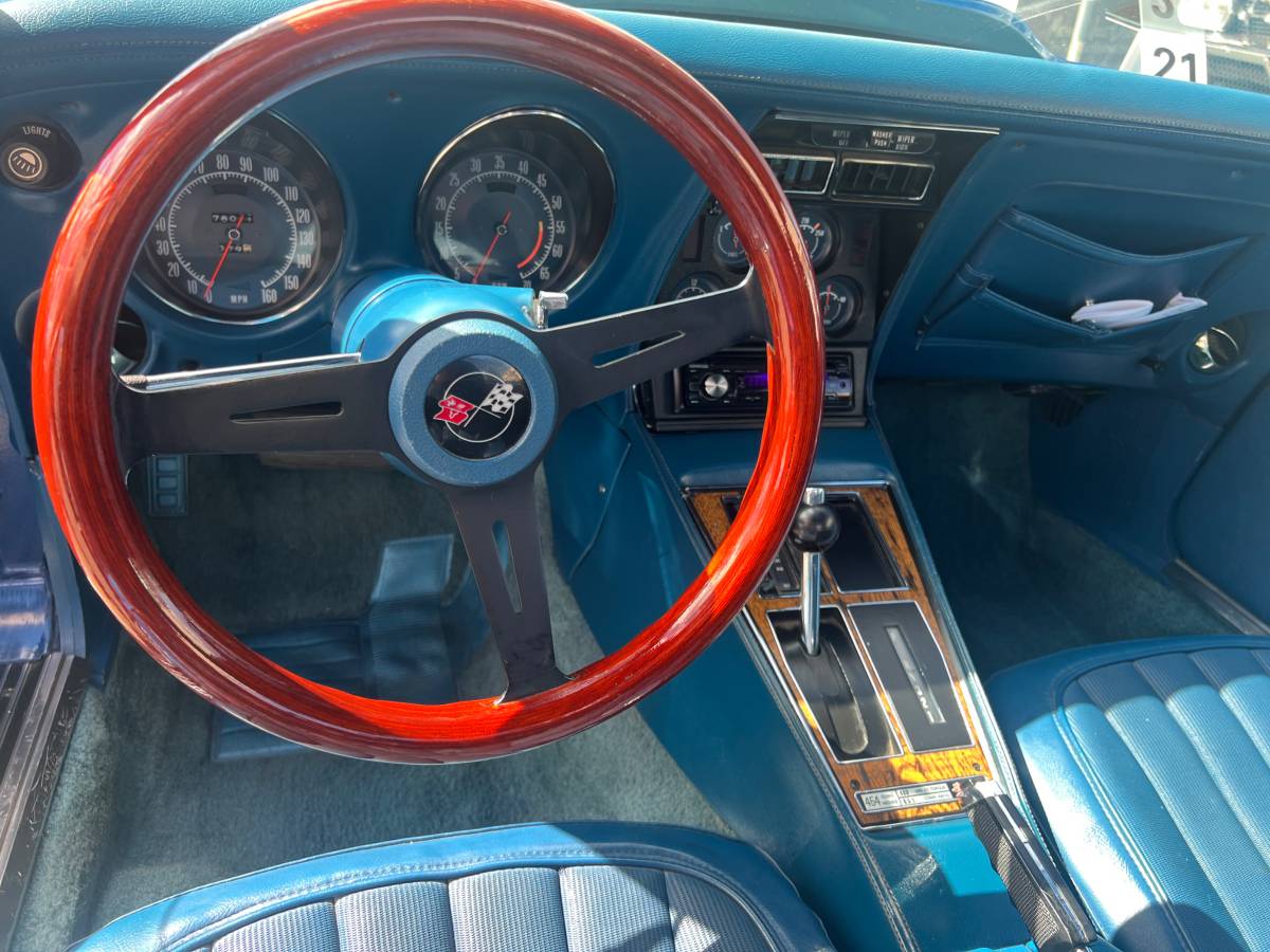 Chevrolet-Corvette-t-top-1972-blue-9