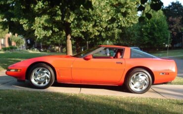 Chevrolet-Corvette-t-top-coupe-1995-red