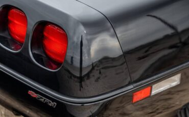 Chevrolet-Corvette-zr1-1990-black-6