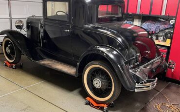 Chevrolet-Coupe-1931-black-1