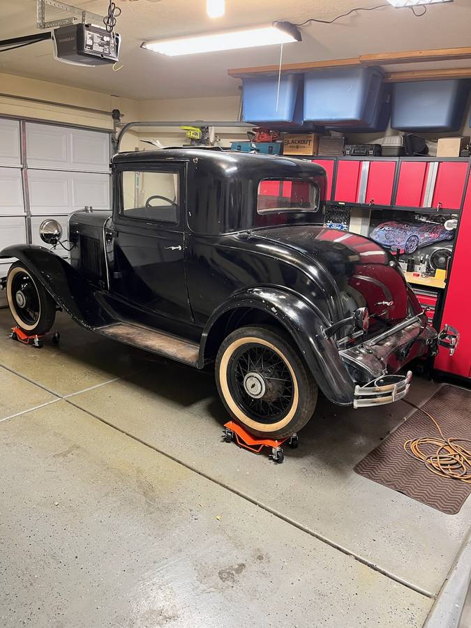 Chevrolet-Coupe-1931-black-1