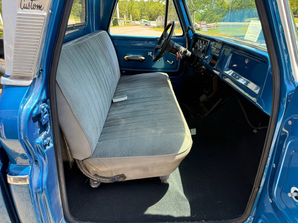 Chevrolet-Custom-1966-blue-15