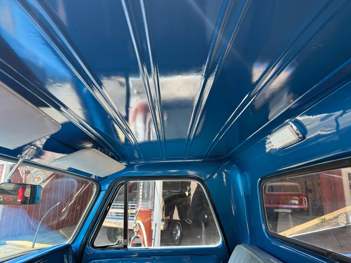 Chevrolet-Custom-1966-blue-16