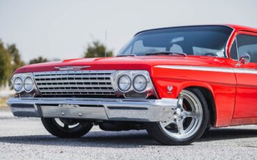 Chevrolet-Custom-2Dr-Wagon-1962-2D-Wagon-2