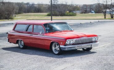 Chevrolet-Custom-2Dr-Wagon-1962-2D-Wagon-22