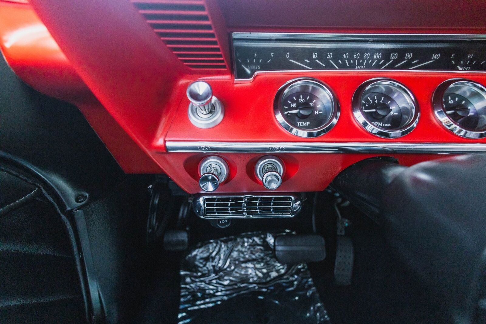 Chevrolet-Custom-2Dr-Wagon-1962-2D-Wagon-35
