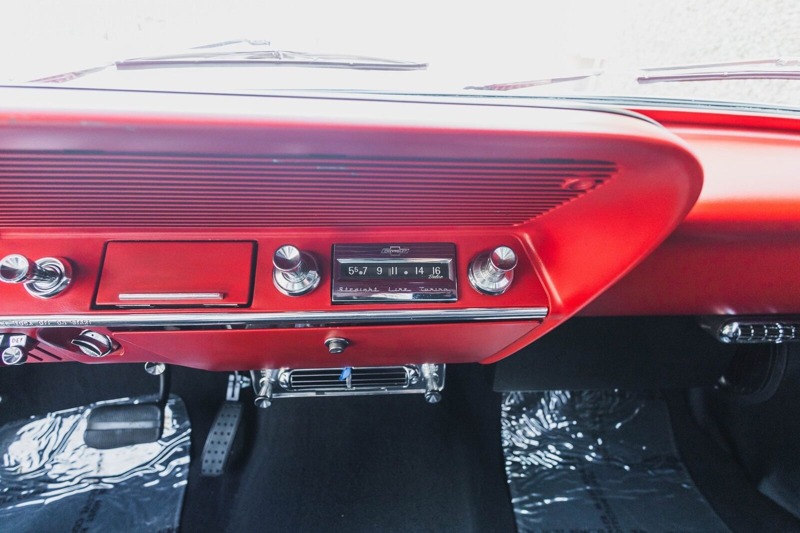 Chevrolet-Custom-2Dr-Wagon-1962-2D-Wagon-36