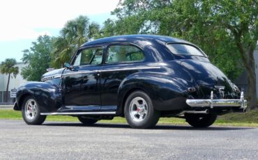 Chevrolet-Deluxe-Coupe-1941-Sedan-14