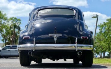 Chevrolet-Deluxe-Coupe-1941-Sedan-16