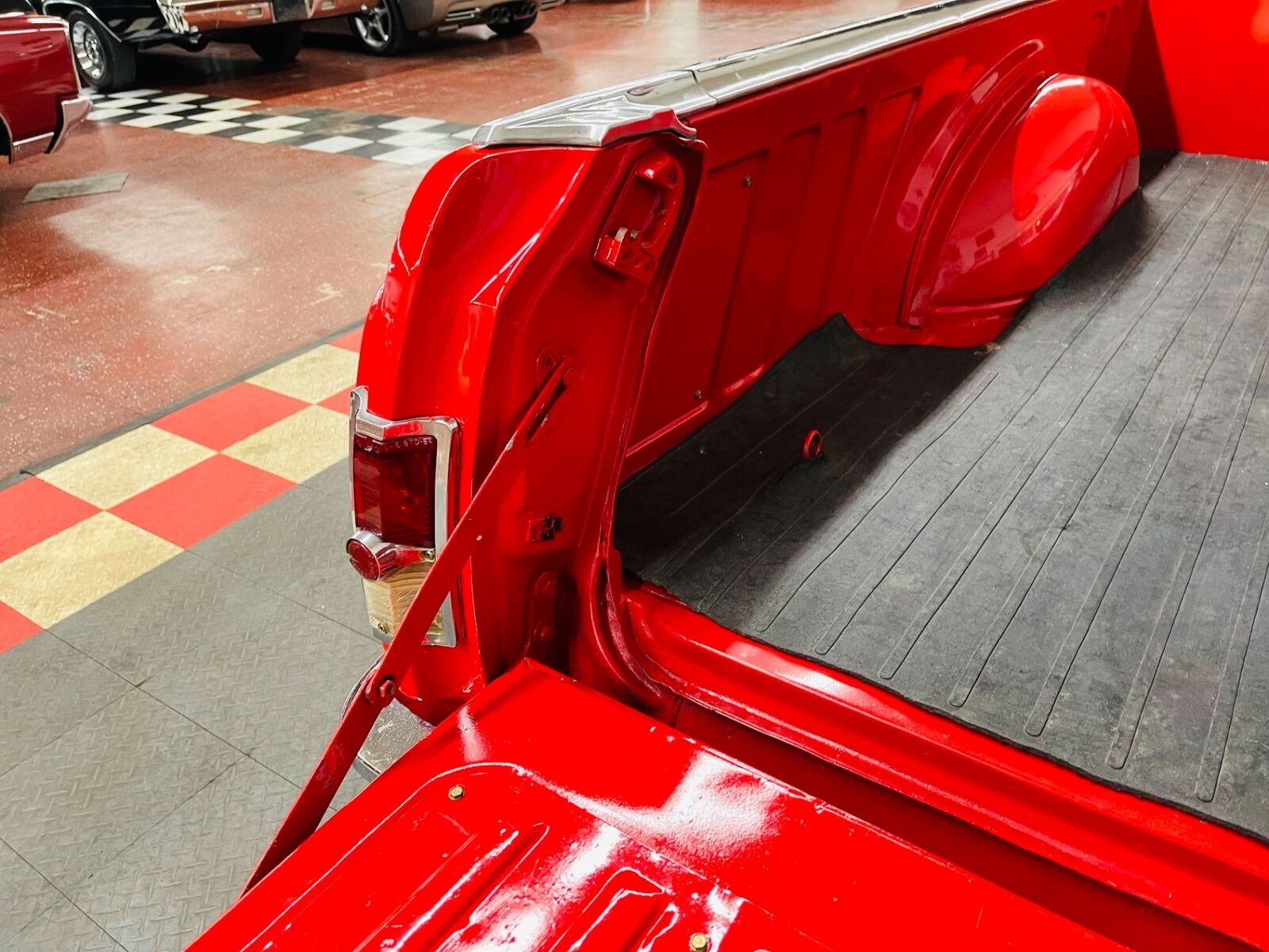 Chevrolet-El-Camino-1964-Pick-up-30