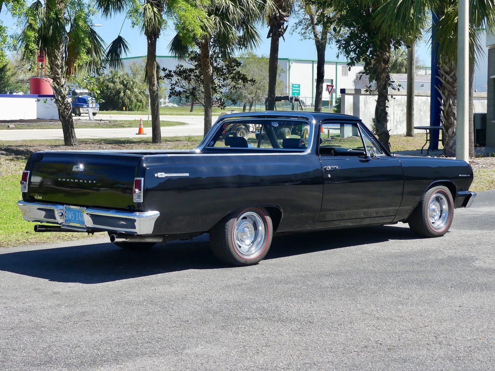 Chevrolet-El-Camino-1964-Pickup-Truck-16