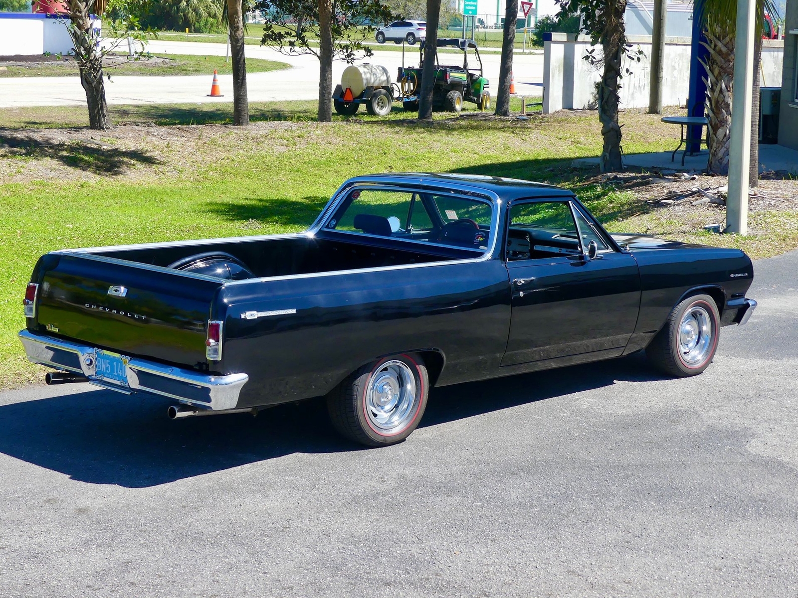 Chevrolet-El-Camino-1964-Pickup-Truck-17