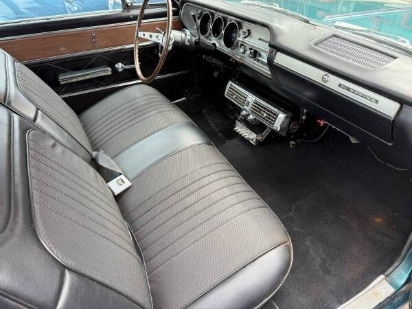 Chevrolet-El-Camino-1965-Coupe-13