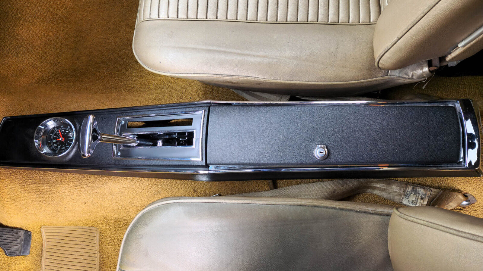 Chevrolet-El-Camino-1967-Pickup-14