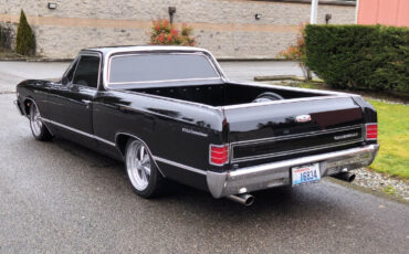 Chevrolet-El-Camino-1967-Pickup-2