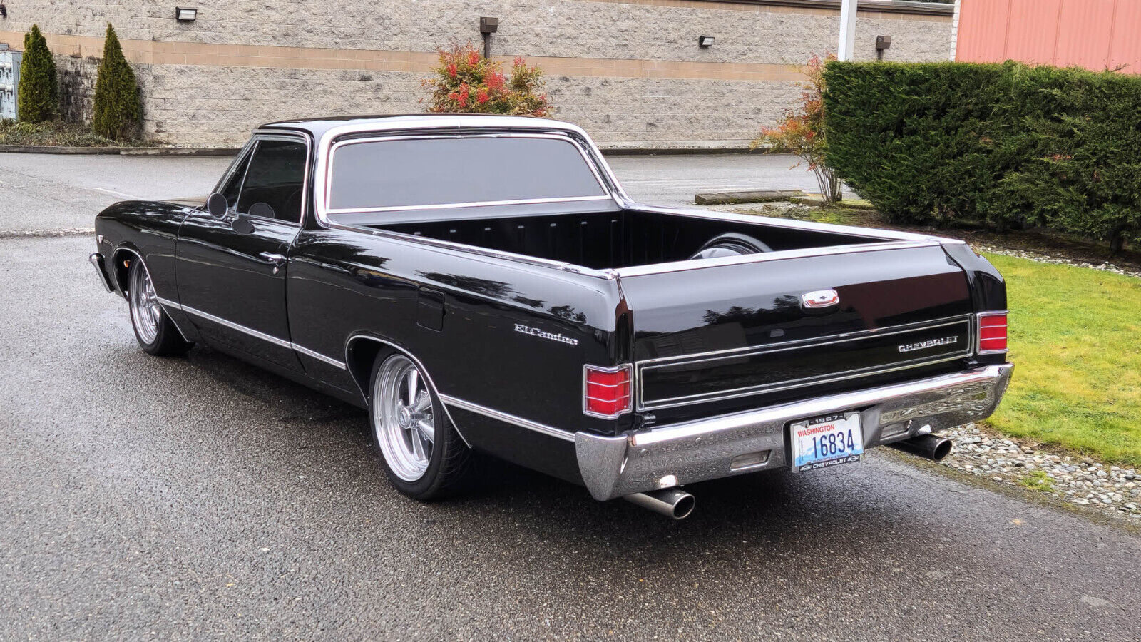 Chevrolet-El-Camino-1967-Pickup-2