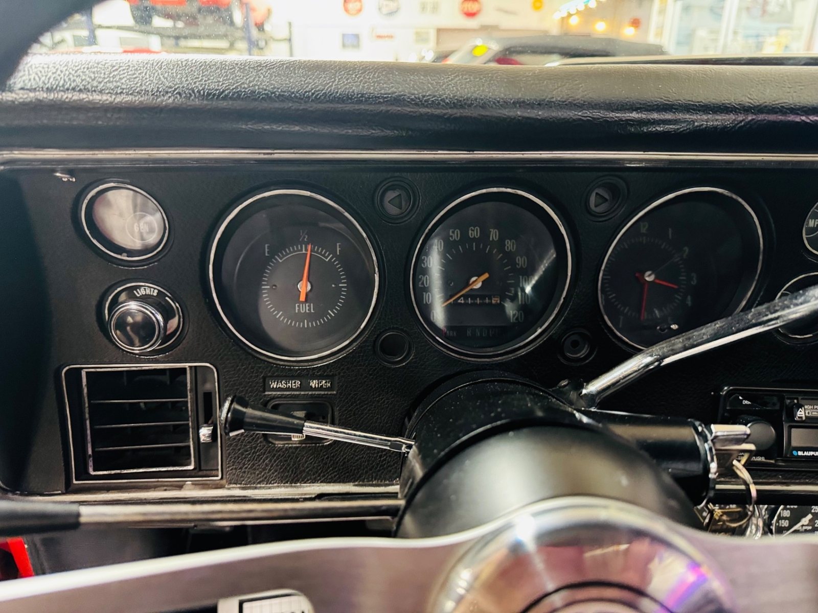 Chevrolet-El-Camino-1970-2-Door-37