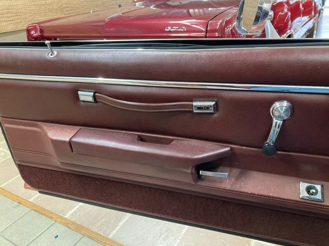 Chevrolet-El-Camino-1982-Pickup-13