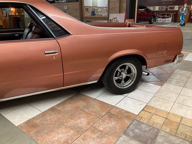 Chevrolet-El-Camino-1982-Pickup-6