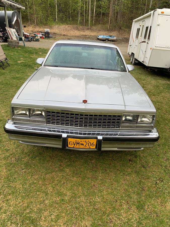 Chevrolet-El-camino-1987-silver-1
