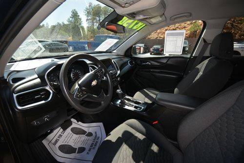 Chevrolet-Equinox-2020-black-10