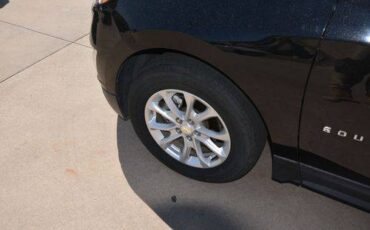Chevrolet-Equinox-2020-black-14