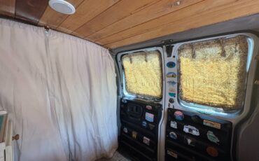 Chevrolet-Express-1500-1988-white-17