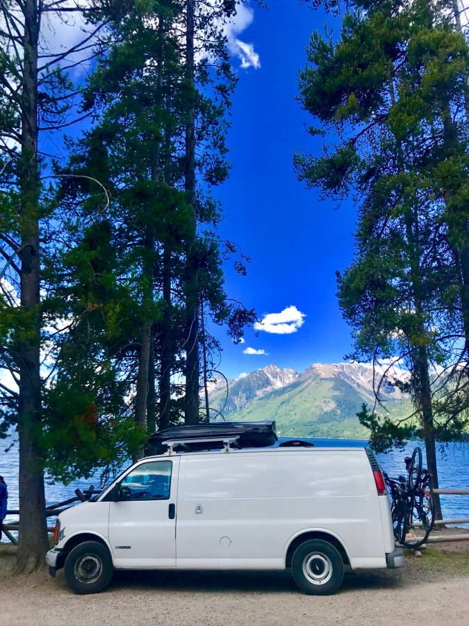 Chevrolet-Express-1500-1988-white