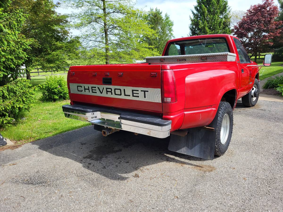 Chevrolet-Express-3500-1990-3