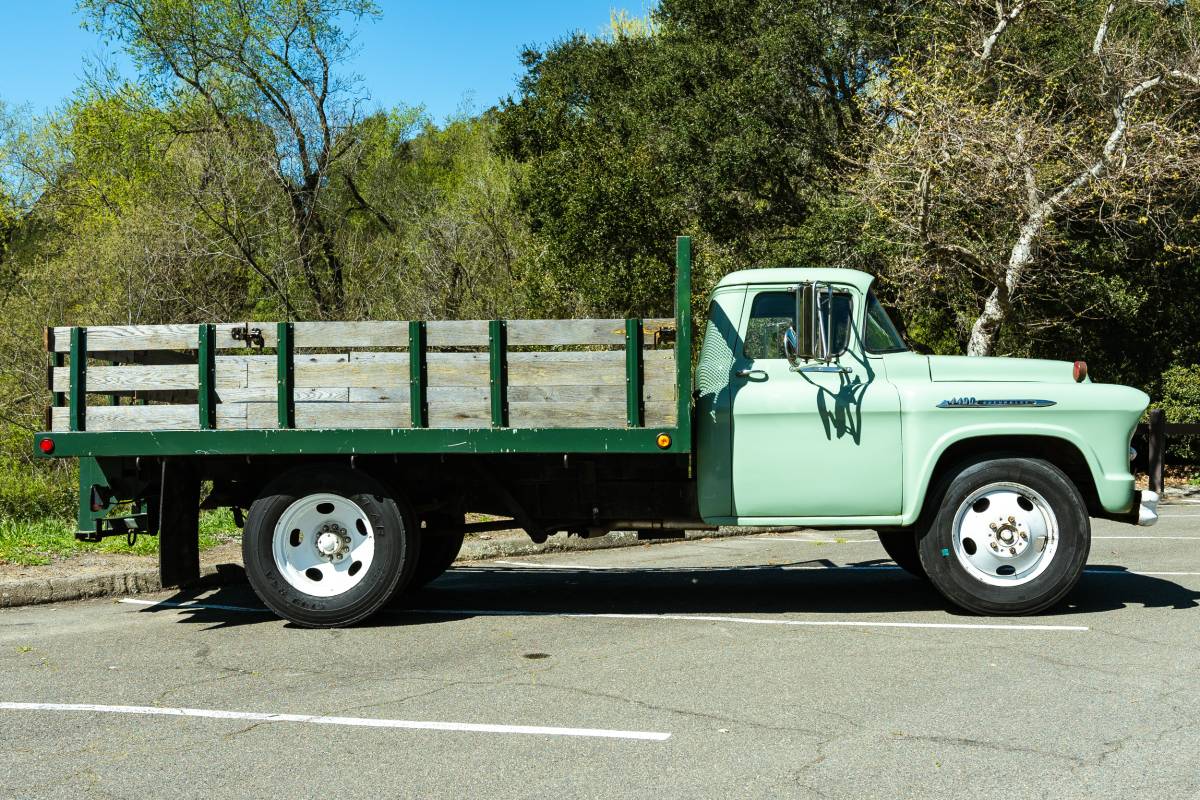 Chevrolet-Flatbed-1957-green-1