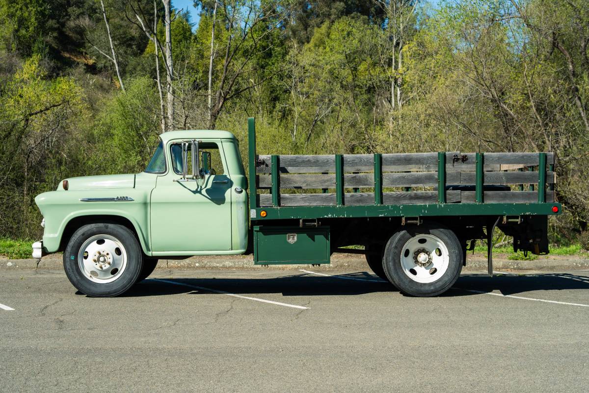 Chevrolet-Flatbed-1957-green-3