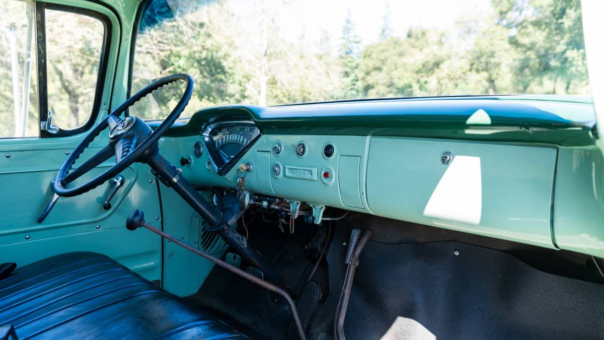 Chevrolet-Flatbed-1957-green-8